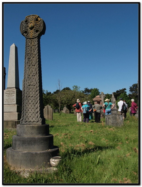 T H Thomas Gravestone